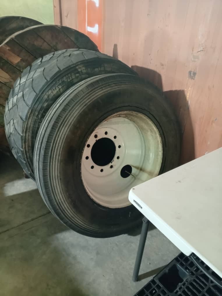 (1) CAUCHO TRASERO 445R-65